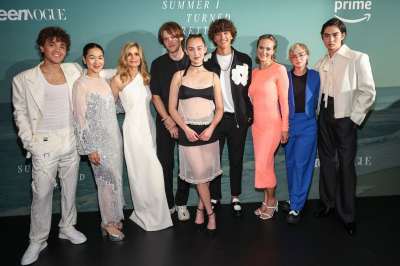 Teen_Vogue___Cast_Of_The_Summer_I_Turned_Pretty_Celebrate_282029.jpg