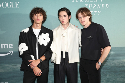 Teen_Vogue___Cast_Of_The_Summer_I_Turned_Pretty_Celebrate_282929.jpg