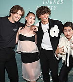 Teen_Vogue___Cast_Of_The_Summer_I_Turned_Pretty_Celebrate_282729.jpg